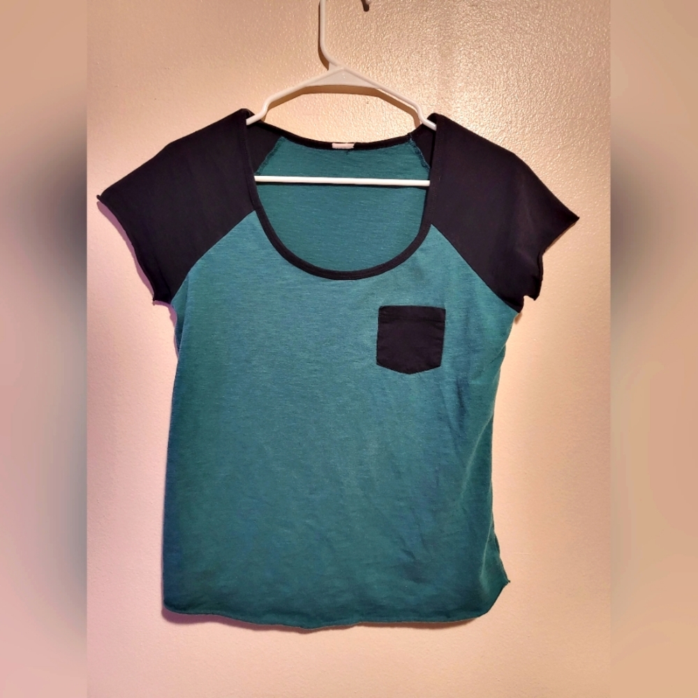 Zumiez green/black baseball t w/frocket